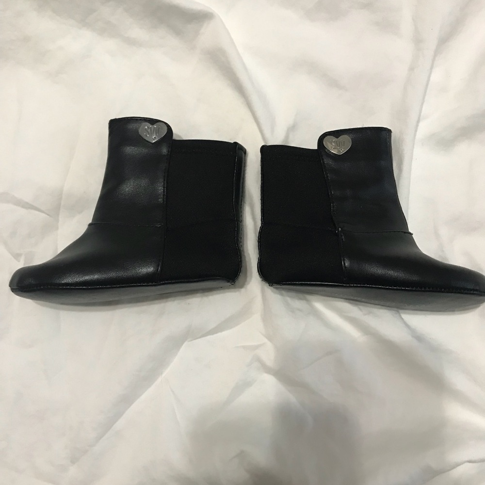 Stuart Weitzman 5050 boots toddlers